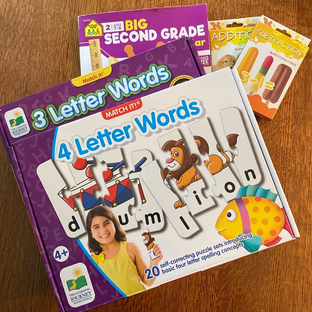 Learning Packet: 3 letter puzzle, 4 letter puzzle, flash cards, new 2nd grade